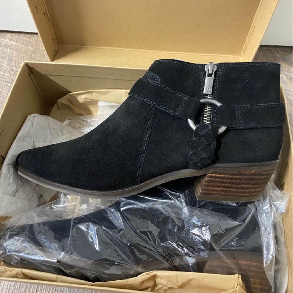Lucky Brand Booties Size 9